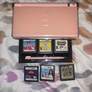 Pink DS Lite Nintendo game